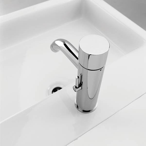 Extreme 1000 Berührungslose Waschtisch Armatur | Touchless Faucets - Deck Mounted Bathroom Faucet - Touch free electronic faucet for deck mounted installations Extreme_1000_E_B_3
